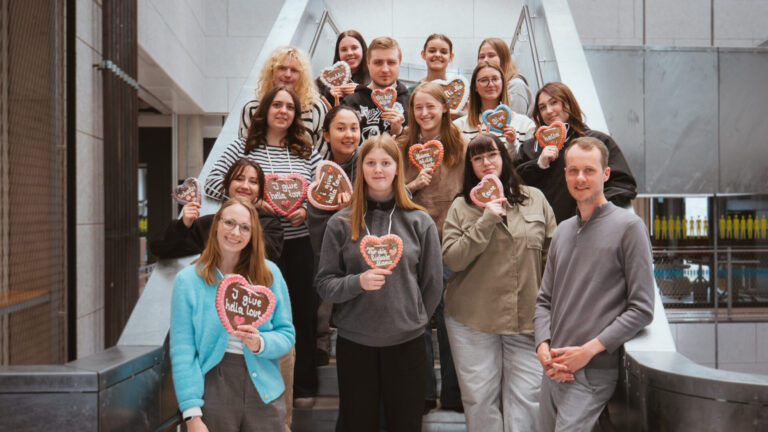 3 22 2026 Gestalter Foto Schülerfirma